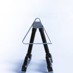 TRIANGULO LIVERPOOL EN ALUMINIO 20 CM